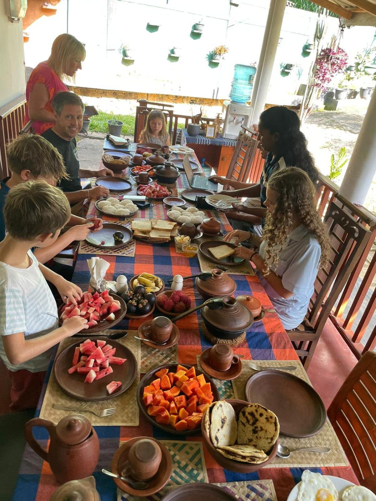 Kandy Food Lovers Home Stay By Ags Экстерьер фото